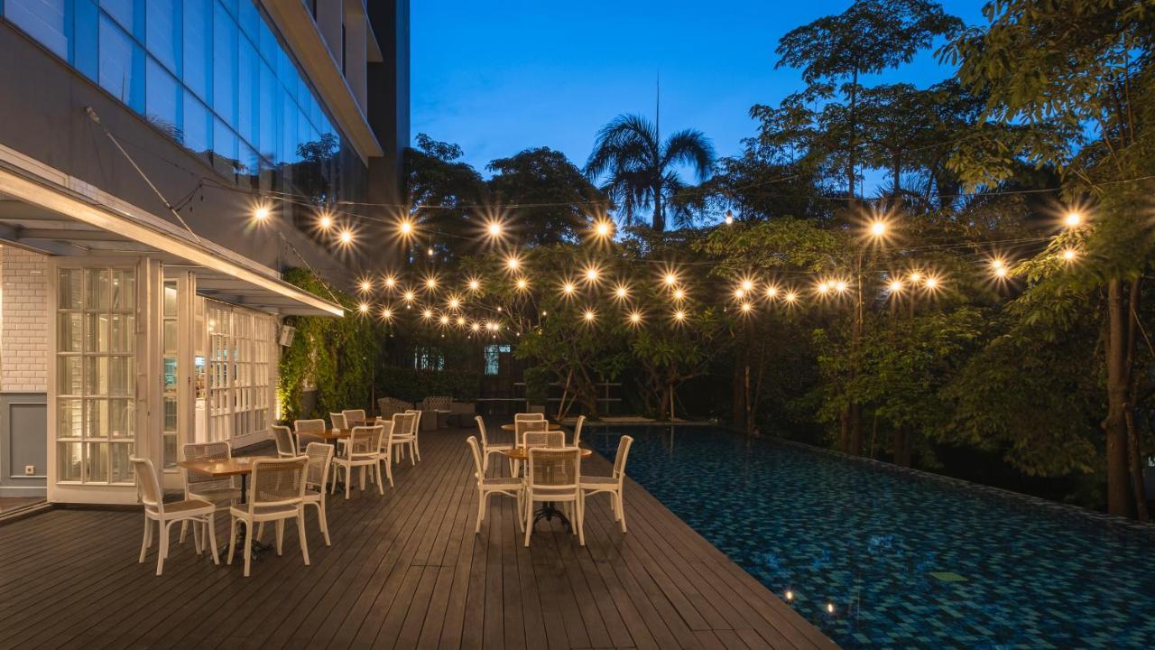 Veranda Hotel Pakubuwono Jakarta Exteriör bild